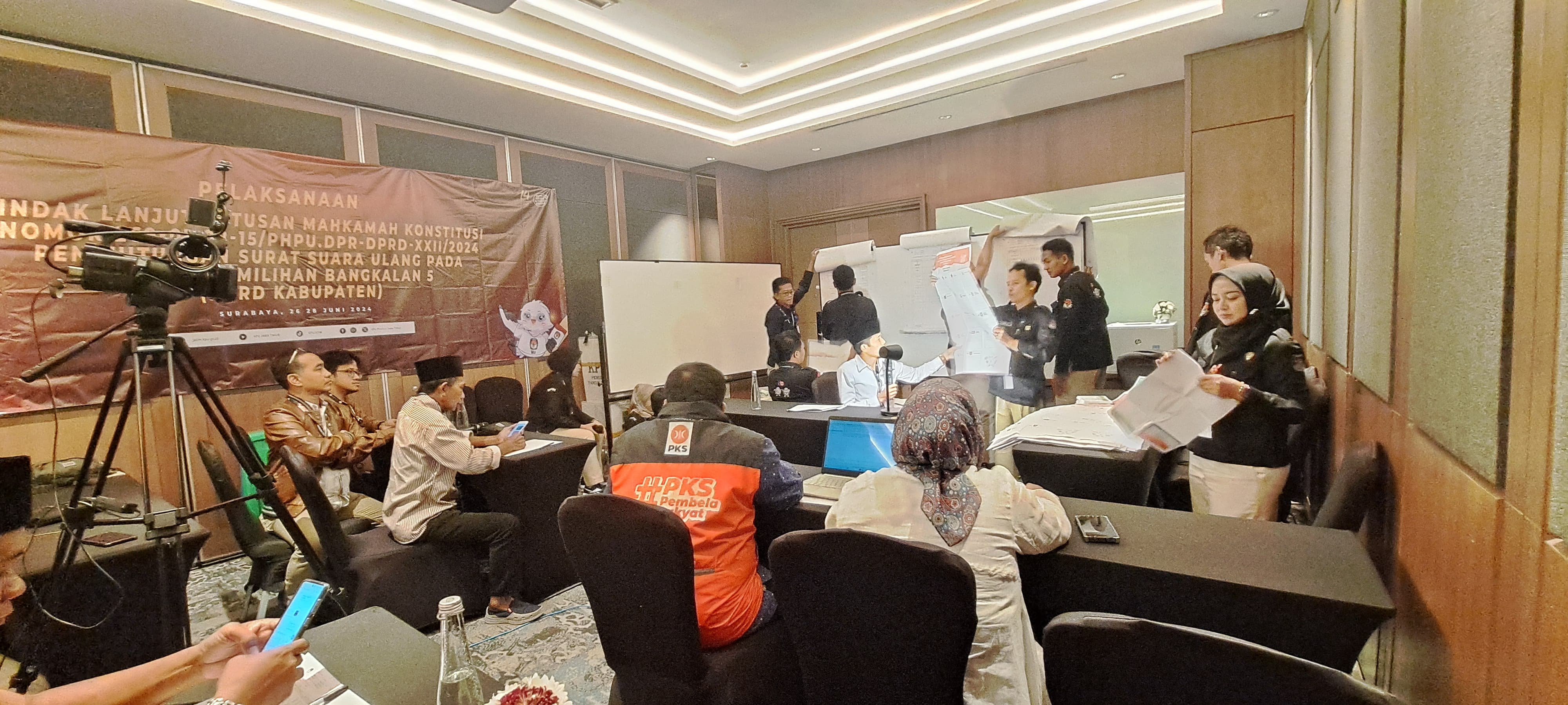 Pengawasan melekat penghitungan surat suara ulang pasca putusan MK