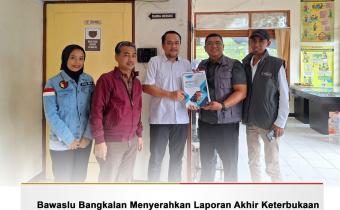 Penyerahan Laporan keterbukaan Informasi ke KI Jatim