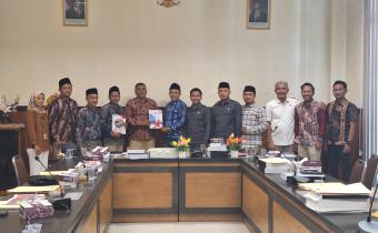 Proses Audensi Bawaslu Kabupaten Bangkalan ke DPRD Bangkalan