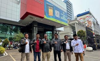 Ketua dan anggota Bawaslu Bangkalan saat menghadiri sidang di MK